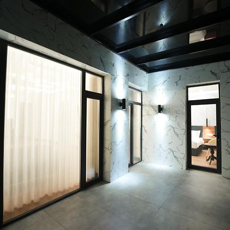 Avant Hotel Tashkent Pool&Spa エクステリア 写真