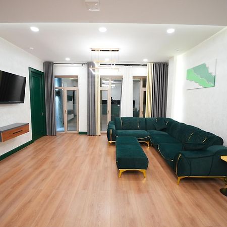 Avant Hotel Tashkent Pool&Spa エクステリア 写真