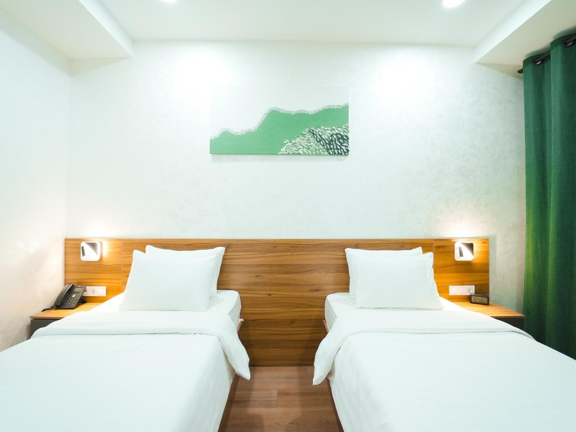 Avant Hotel Tashkent Pool&Spa エクステリア 写真
