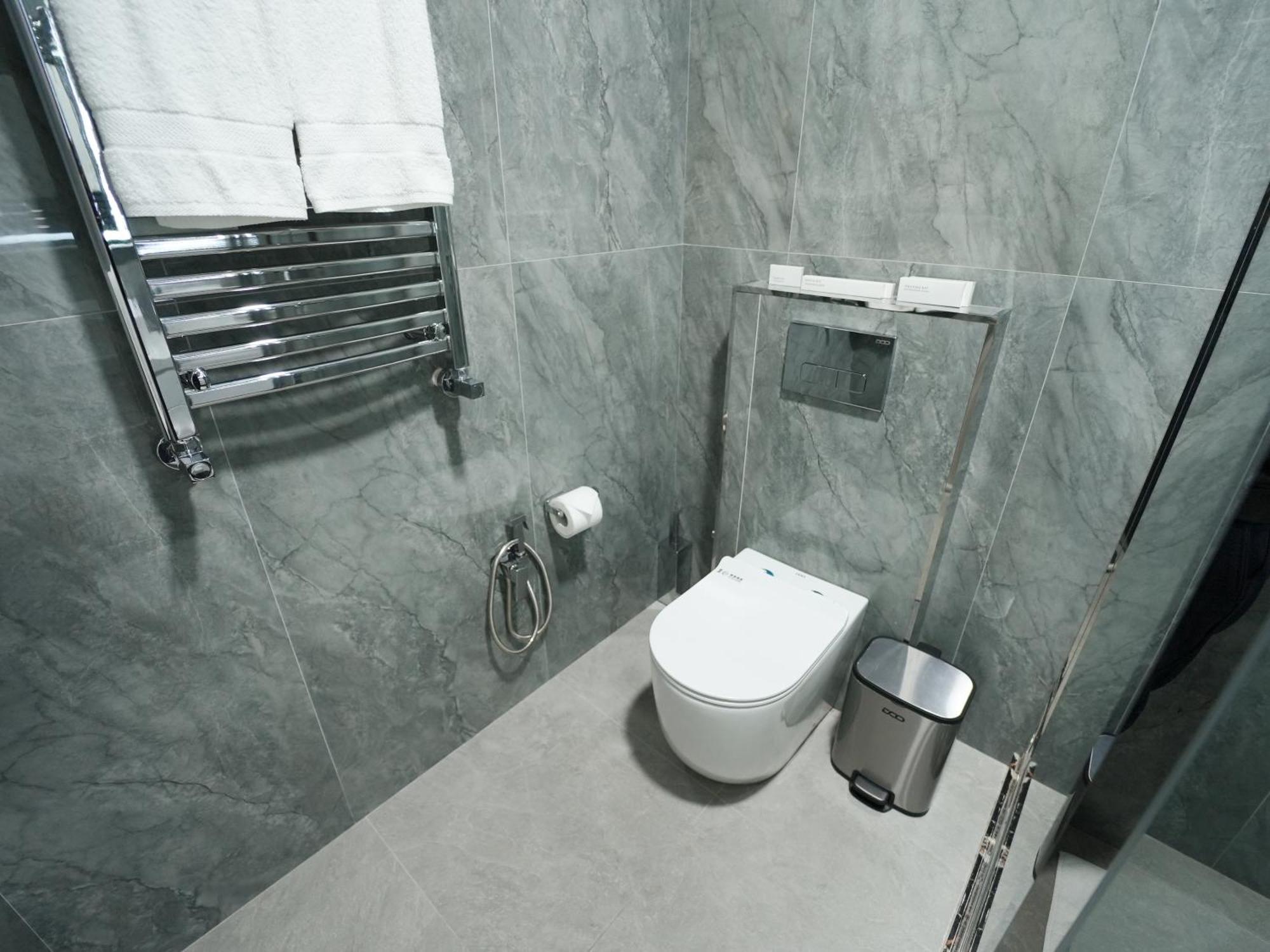 Avant Hotel Tashkent Pool&Spa エクステリア 写真