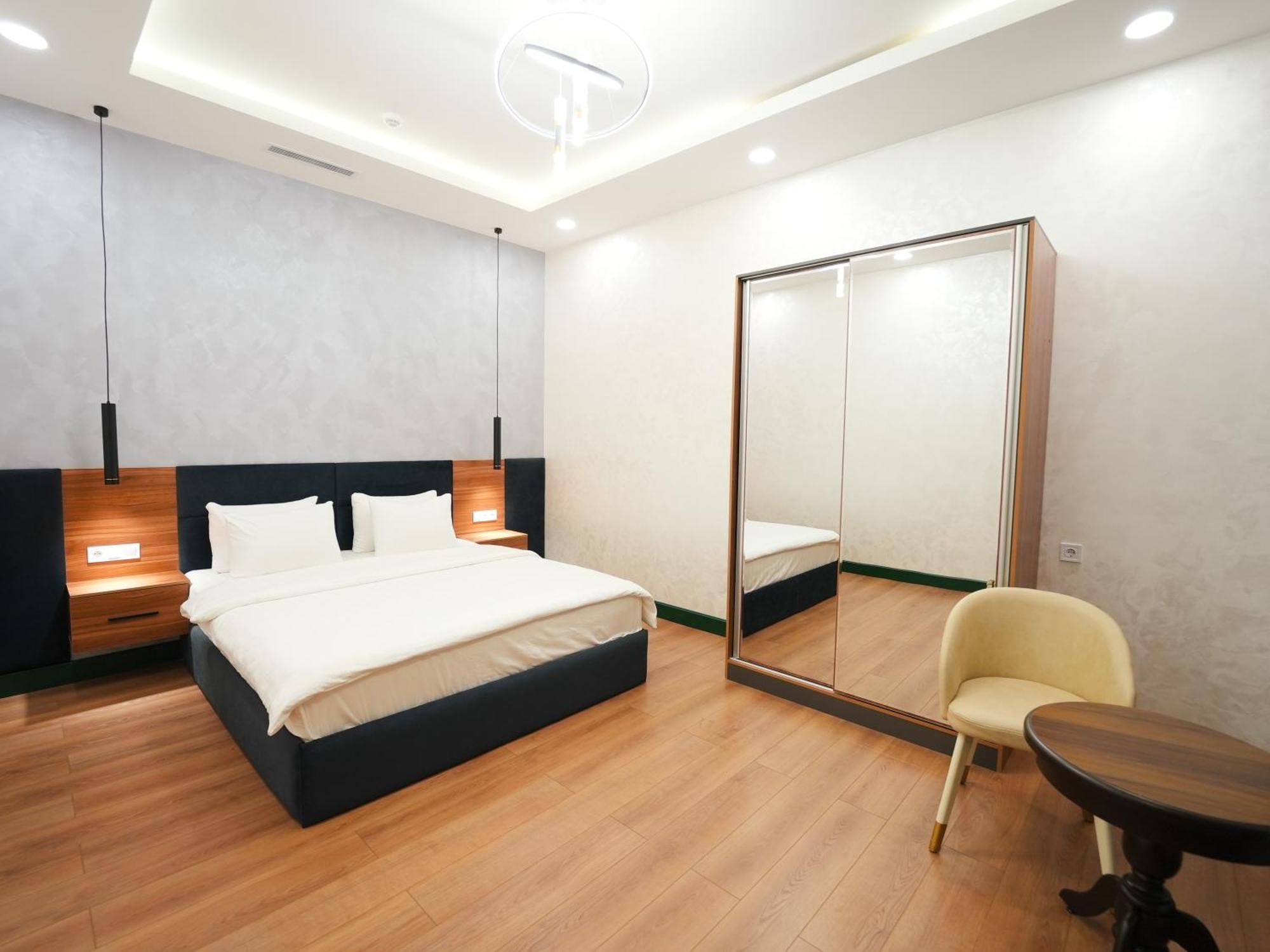 Avant Hotel Tashkent Pool&Spa エクステリア 写真